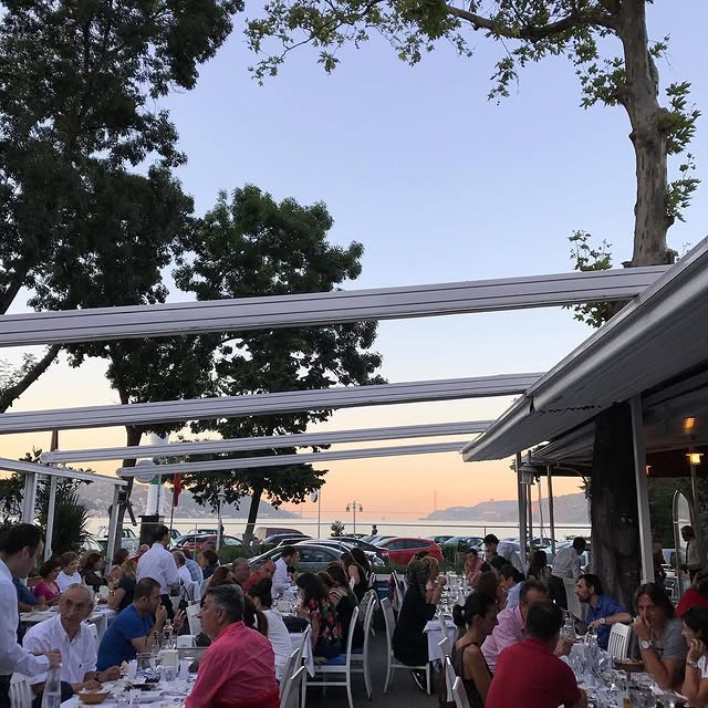 Boğaz Manzaralı Balık Restoranı